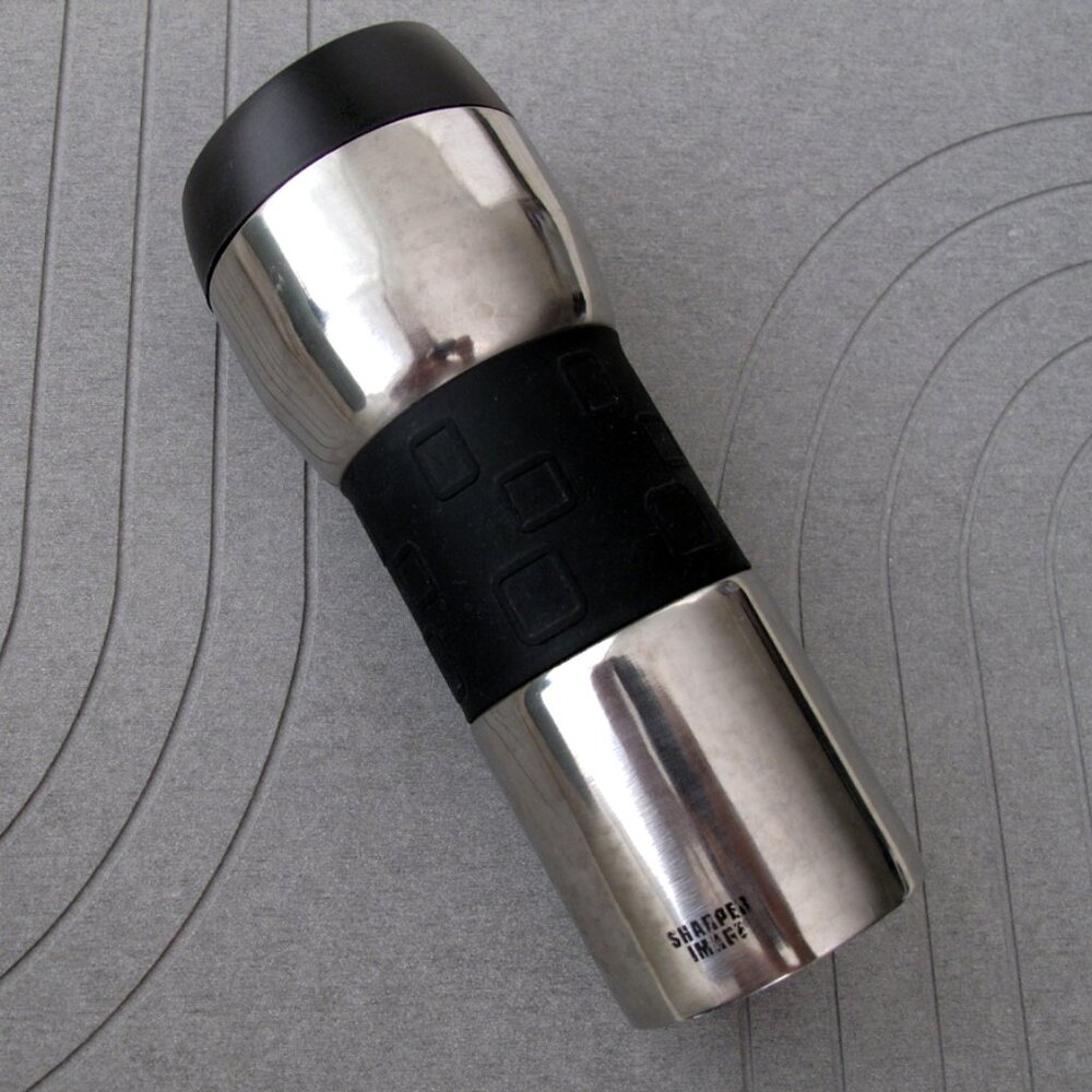 SHARPER IMAGE Thermos STAINLESS Steeel M-UG, black with silicone